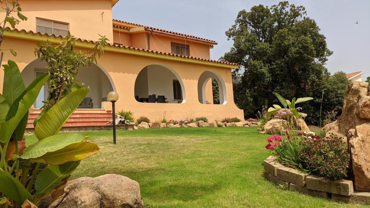 B&B Bentos Pula Di Lucarelli S Bagian luar foto